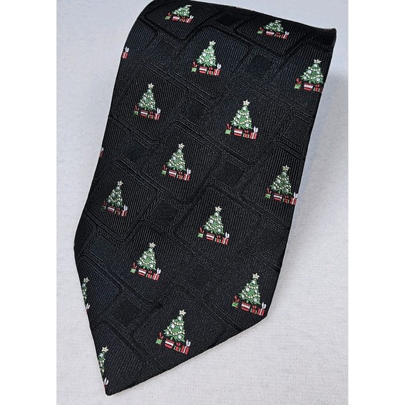 Van Heusen Men's‎ Tie Christmas Trees Presents 60x4 - Picture 1 of 5